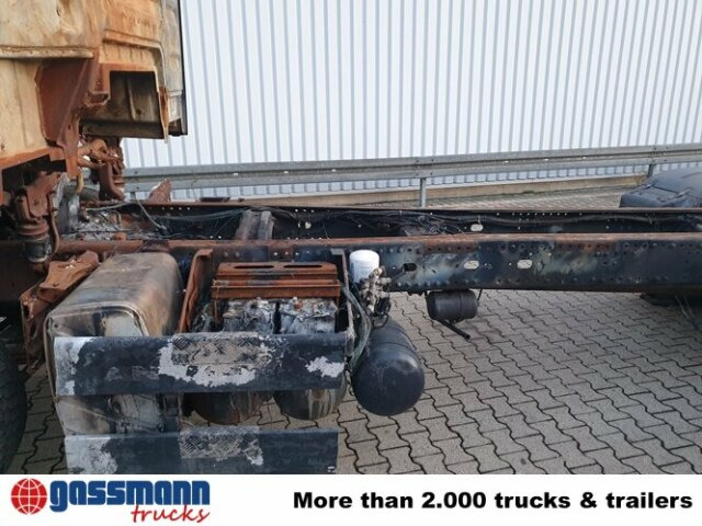 MAN TGA 26.440 6x2 BL Brandschaden - Camión chasis: foto 2 MAN TGA 26.440 6x2 BL Brandschaden - Camión chasis: foto 2