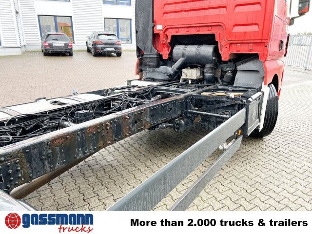 Camión chasis MAN TGX 26.440 6x2-2 LL, Lenk-Liftachse: foto 13
