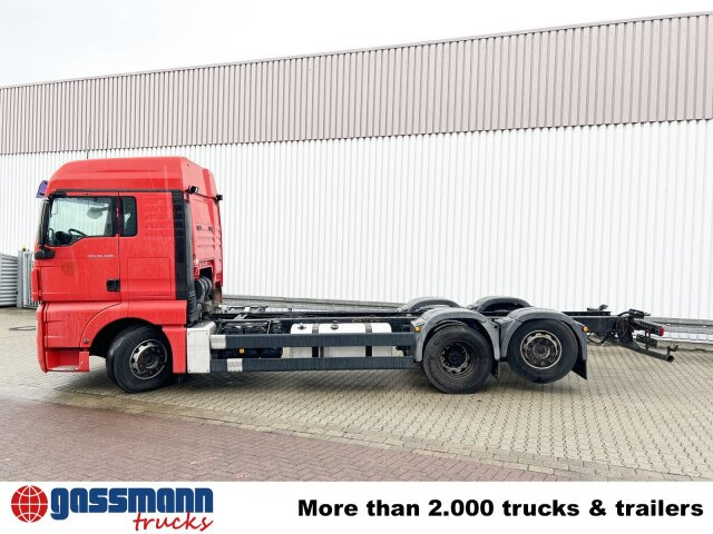 Camión chasis MAN TGX 26.440 6x2-2 LL, Lenk-Liftachse: foto 12