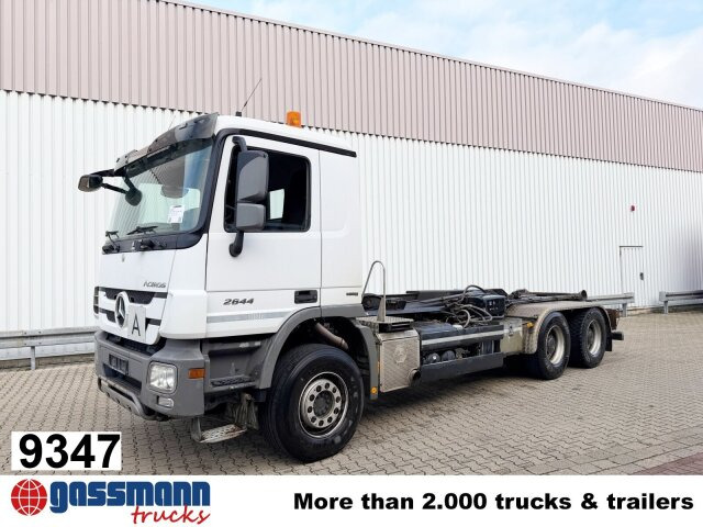 Mercedes-Benz Actros 2644 L 6x4 - Camión chasis: foto 1 Mercedes-Benz Actros 2644 L 6x4 - Camión chasis: foto 1