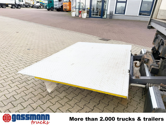 Mercedes-Benz Atego 1330 4x4, Iso-Koffer mit Heizung, LBW - Camión caja cerrada: foto 2 Mercedes-Benz Atego 1330 4x4, Iso-Koffer mit Heizung, LBW - Camión caja cerrada: foto 2