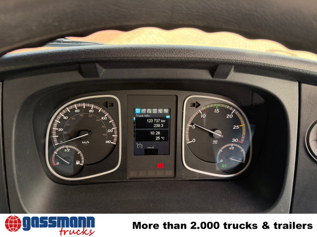 Mercedes-Benz Atego 1524 LKO 4x2, Kehrmaschine FAUN Viajet 6RH - Barredora vial: foto 5 Mercedes-Benz Atego 1524 LKO 4x2, Kehrmaschine FAUN Viajet 6RH - Barredora vial: foto 5