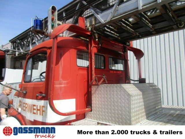 Camión de bomberos Mercedes-Benz L 1519 4x2 Feuerwehr Drehleiter DL30: foto 12