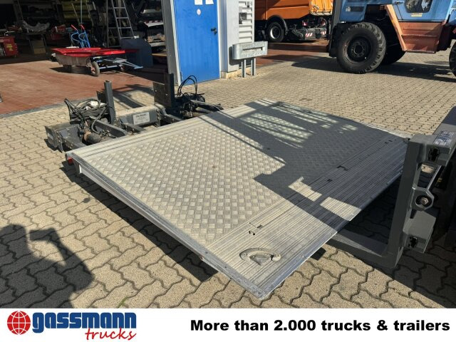 MBB C 2000 S Ladebordwand - Semirremolque: foto 2 MBB C 2000 S Ladebordwand - Semirremolque: foto 2