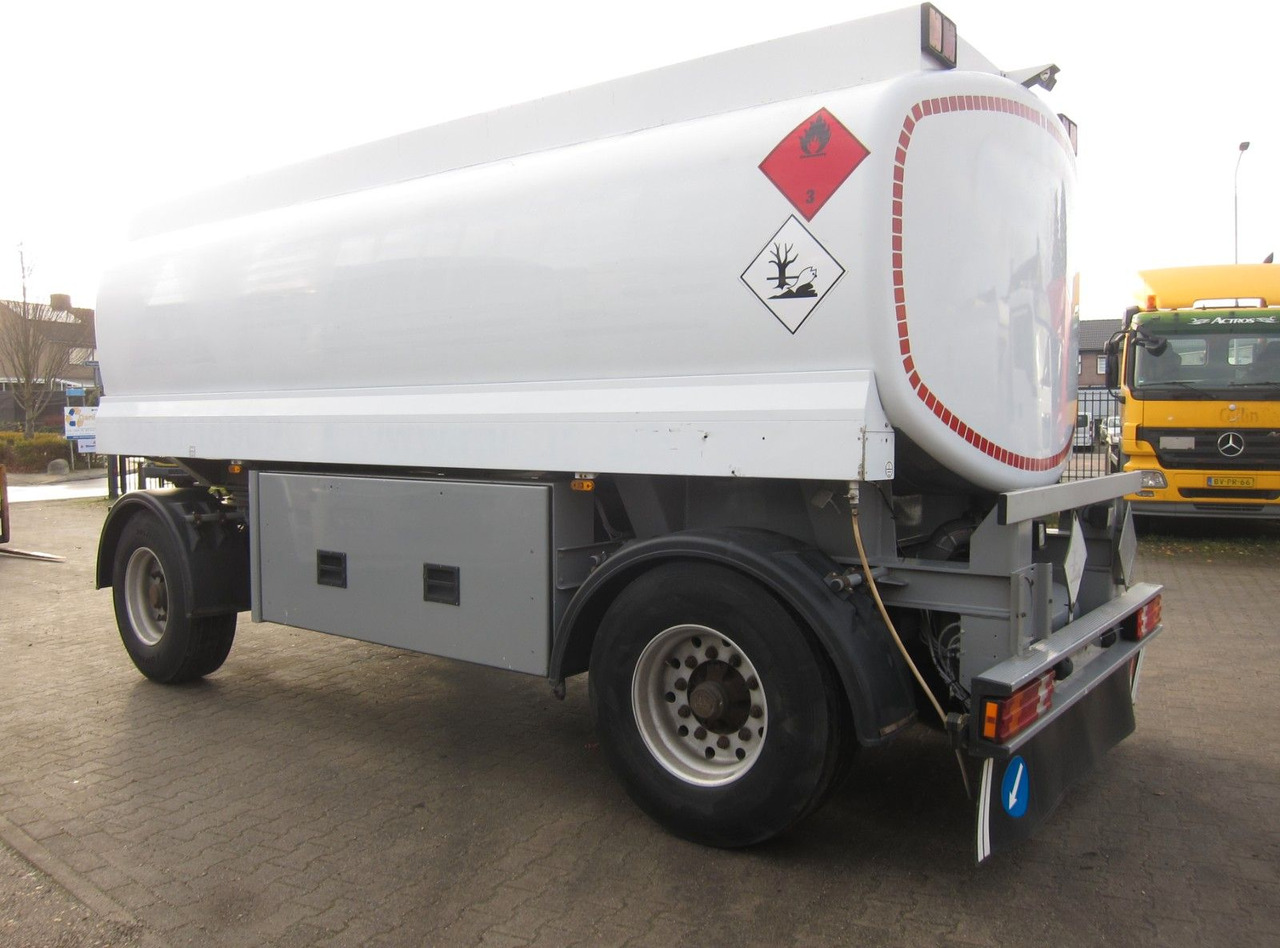 Lindner & Fischer 18400ltr 3 Kammern Oben-Unten - Remolque cisterna: foto 4 Lindner & Fischer 18400ltr 3 Kammern Oben-Unten - Remolque cisterna: foto 4