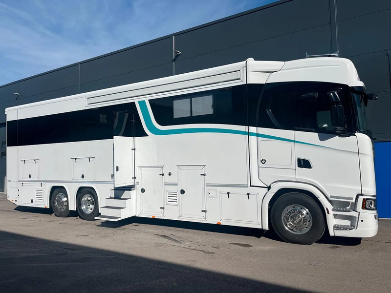 Scania S590 V8 6x2 Camper / Motorhome - New 2025 - Garage - Slide out - - Autocaravana: foto 3 Scania S590 V8 6x2 Camper / Motorhome - New 2025 - Garage - Slide out - - Autocaravana: foto 3