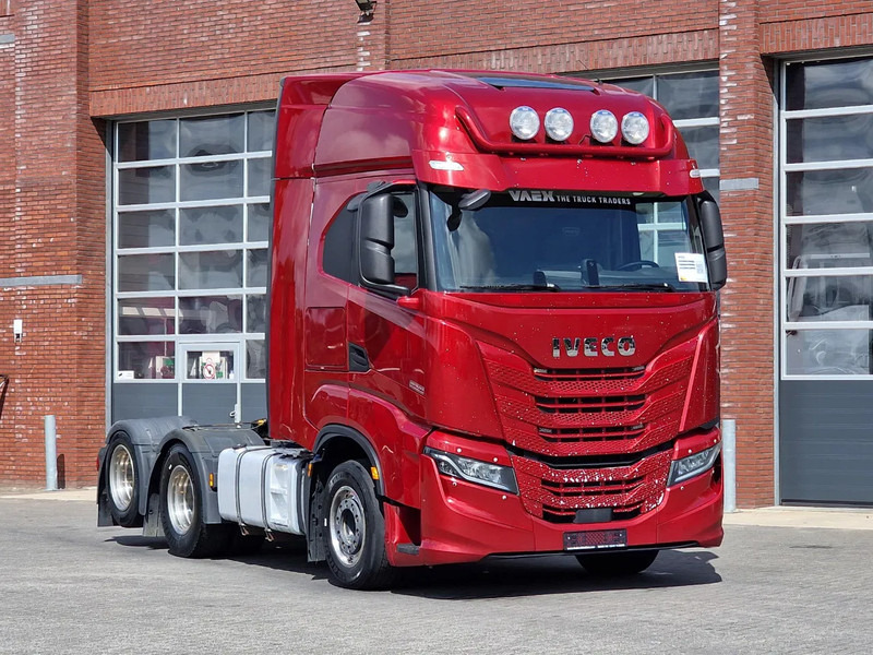Iveco S-WAY 570 6x2 - Retarder - Full air - 3.20 WB - Navi - Cabeza tractora: foto 1 Iveco S-WAY 570 6x2 - Retarder - Full air - 3.20 WB - Navi - Cabeza tractora: foto 1