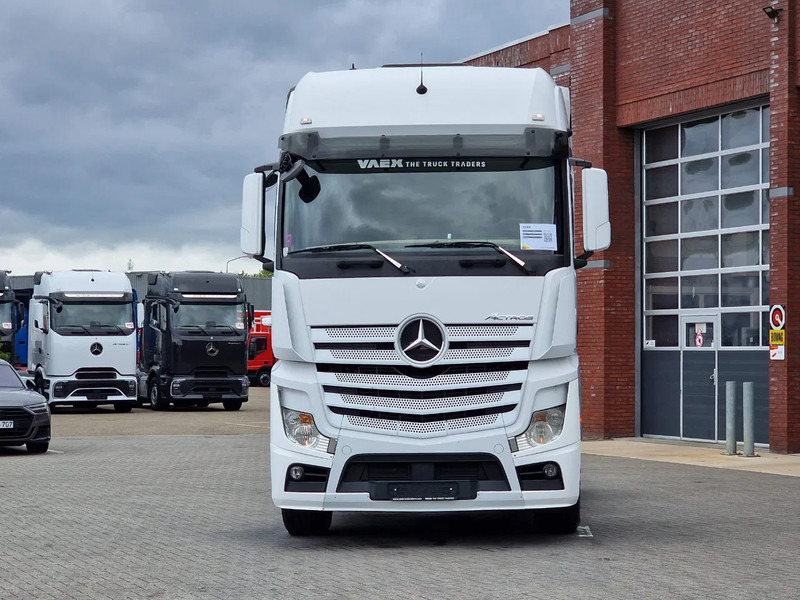 Mercedes-Benz Actros 1851 - 4x2 - Retarder - Steel/air - 2x tank - Fridge - - Cabeza tractora: foto 2 Mercedes-Benz Actros 1851 - 4x2 - Retarder - Steel/air - 2x tank - Fridge - - Cabeza tractora: foto 2