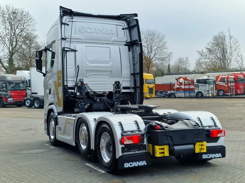 Scania 660S V8 NGS Highline 6x2/4 - New - Full spec - Retarder - Night clima - Led - Leather - Navi - Cabeza tractora: foto 5 Scania 660S V8 NGS Highline 6x2/4 - New - Full spec - Retarder - Night clima - Led - Leather - Navi - Cabeza tractora: foto 5