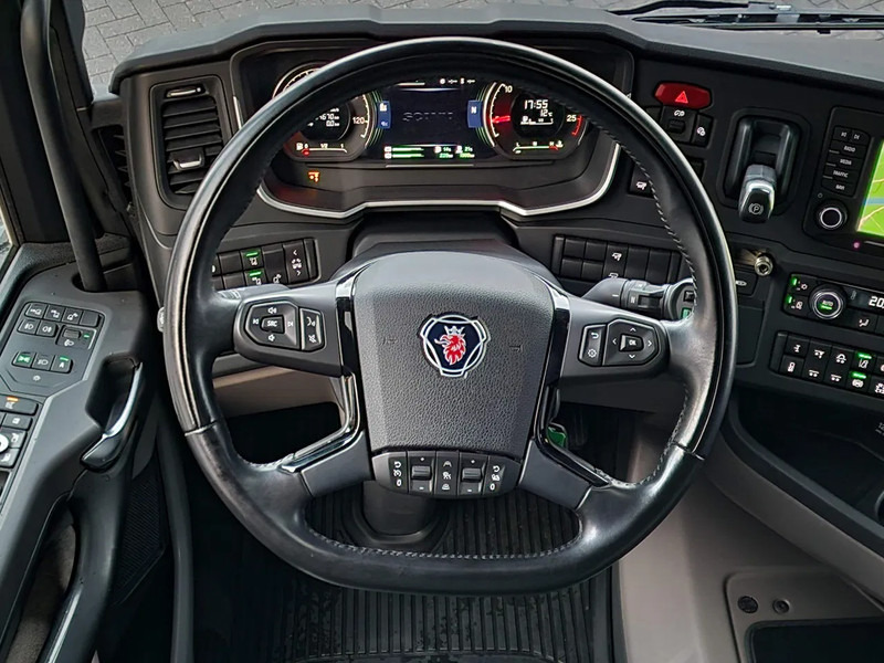 Cabeza tractora Scania R560 Highline 6x2 - BUFFL - Retarder - Full air - 3.15 WB - Leather: foto 10