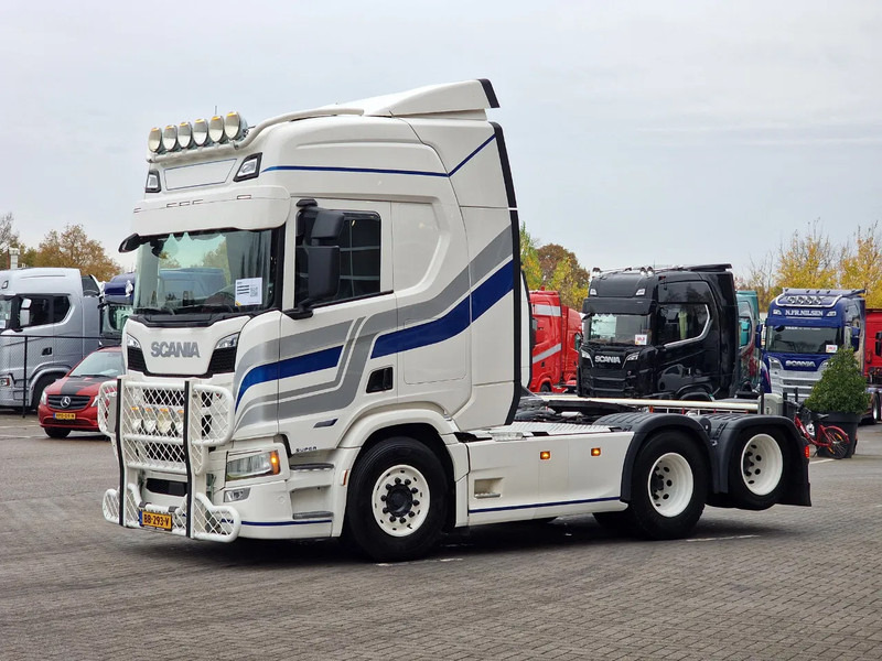 Scania R560 Highline 6x2 - BUFFL - Retarder - Full air - 3.15 WB - Leather - Cabeza tractora: foto 3 Scania R560 Highline 6x2 - BUFFL - Retarder - Full air - 3.15 WB - Leather - Cabeza tractora: foto 3