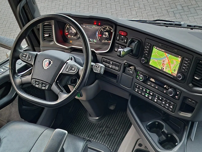 Cabeza tractora Scania R560 Highline 6x2 - BUFFL - Retarder - Full air - 3.15 WB - Leather: foto 12