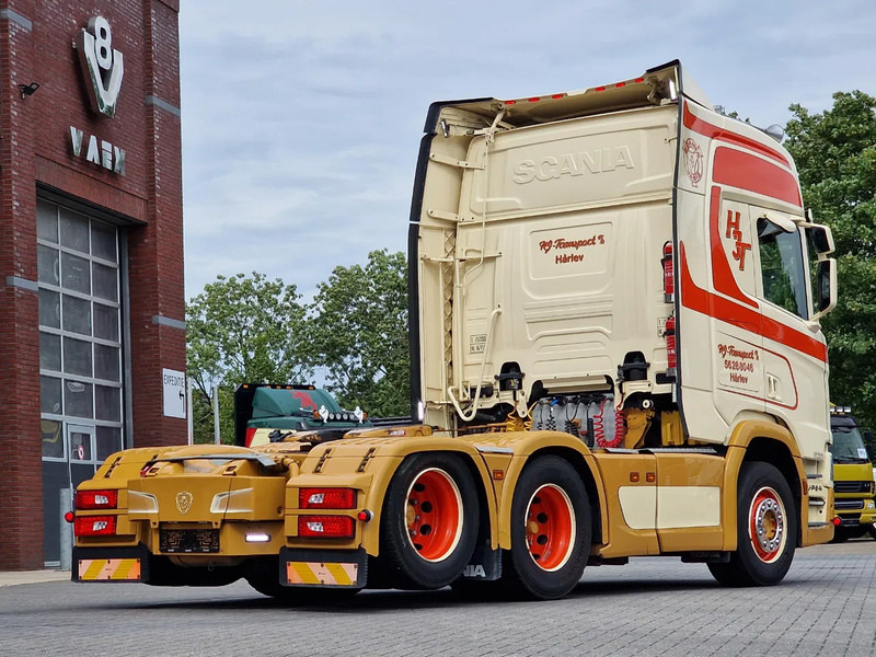 Cabeza tractora Scania R580 V8 NGS Highline 6x2 - PTO/Hydraulic - 2.95 WB - Retarder - Night clima - Custom interior: foto 7