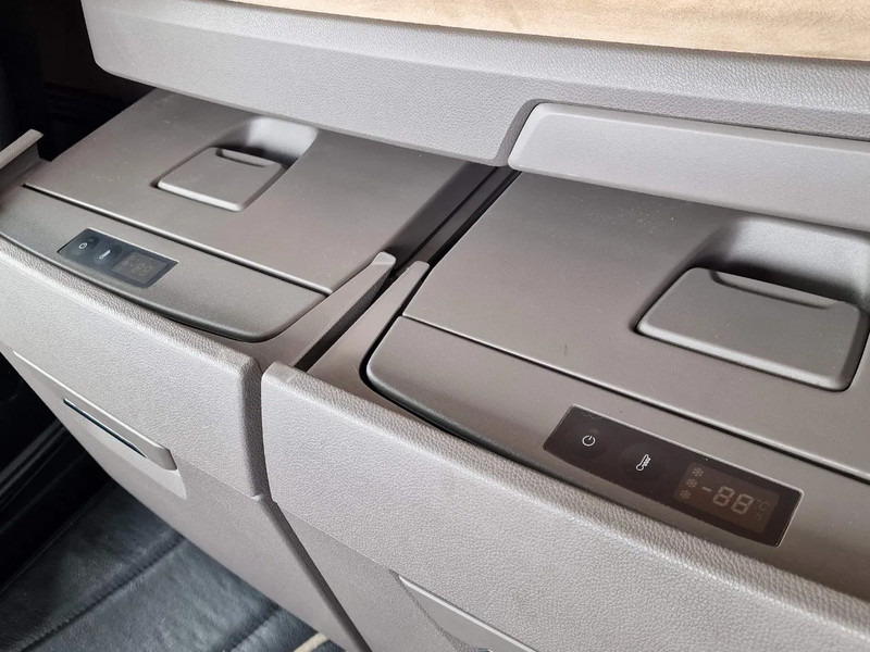 Cabeza tractora Scania R580 V8 NGS Highline 6x2 - PTO/Hydraulic - 2.95 WB - Retarder - Night clima - Custom interior: foto 20