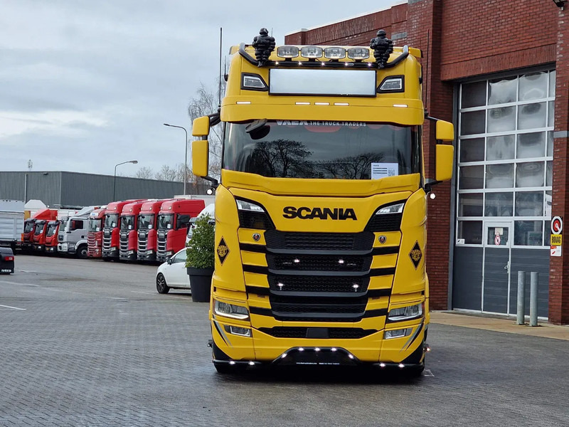 Scania S500 NGS Highline 4x2 - PTO/Hydraulic - Retarder - 2x tank - Leather - Led - Cabeza tractora: foto 2 Scania S500 NGS Highline 4x2 - PTO/Hydraulic - Retarder - 2x tank - Leather - Led - Cabeza tractora: foto 2