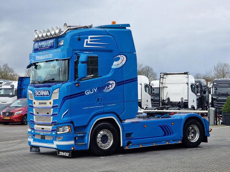 Scania S500 NGS Highline 4x2 - PTO/Hydraulic - Retarder - Custom exterior - Full air - Leather - Navi - Cabeza tractora: foto 3 Scania S500 NGS Highline 4x2 - PTO/Hydraulic - Retarder - Custom exterior - Full air - Leather - Navi - Cabeza tractora: foto 3