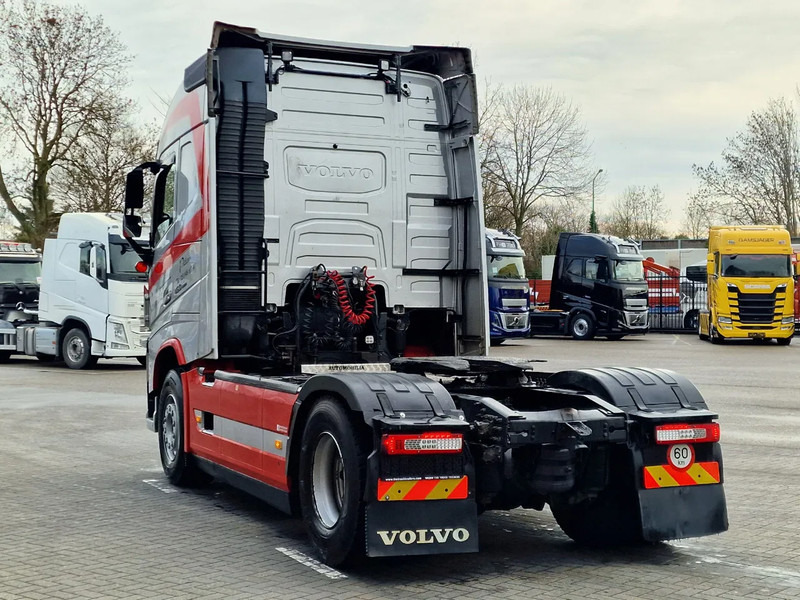 Volvo FH 13.460 Globetrotter 4x2 - PTO/Hydraulic - 2x tank - Steel/Air - Cabeza tractora: foto 5 Volvo FH 13.460 Globetrotter 4x2 - PTO/Hydraulic - 2x tank - Steel/Air - Cabeza tractora: foto 5