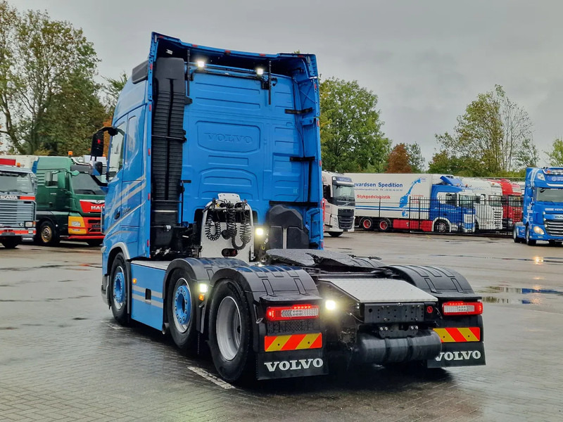 Volvo FH 13.500 Globetrotter 6x2 - I Save - PTO/hydraulics - Full air - Custom interior - Cabeza tractora: foto 5 Volvo FH 13.500 Globetrotter 6x2 - I Save - PTO/hydraulics - Full air - Custom interior - Cabeza tractora: foto 5