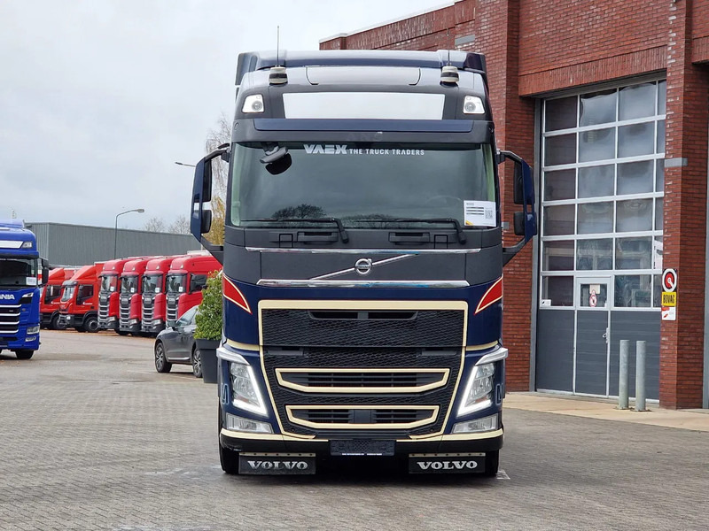 Volvo FH 13.500 Globetrotter 6x2 - PTO/Hydraulic - Full air - Low KM - 3.20 WB - Cabeza tractora: foto 2 Volvo FH 13.500 Globetrotter 6x2 - PTO/Hydraulic - Full air - Low KM - 3.20 WB - Cabeza tractora: foto 2