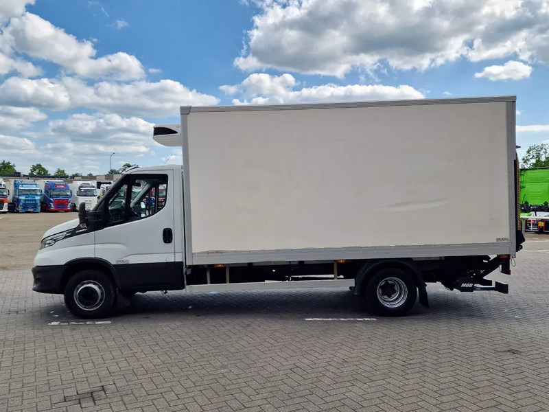 Iveco Daily 70 C21 Automatic / Frigo carrie Pulsor 400/ loadingboard - Camión frigorífico: foto 4 Iveco Daily 70 C21 Automatic / Frigo carrie Pulsor 400/ loadingboard - Camión frigorífico: foto 4