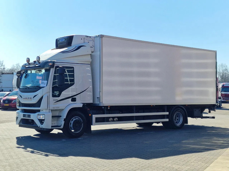 Iveco EuroCargo 180 320 Frigo Carrier supra 850 nordic - Loadlift - Low KM - Camera - Camión frigorífico: foto 3 Iveco EuroCargo 180 320 Frigo Carrier supra 850 nordic - Loadlift - Low KM - Camera - Camión frigorífico: foto 3