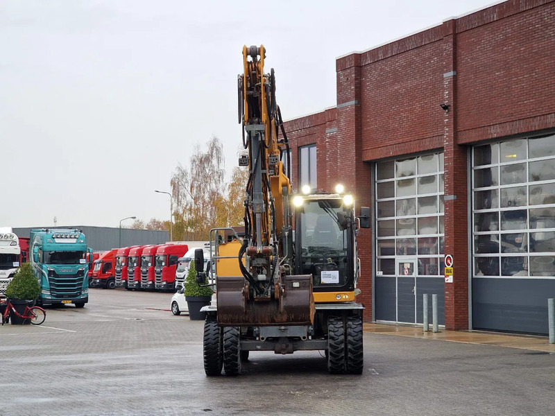 Liebherr A916 - 110 KW - Central Greasing - Camera - Excavadora de ruedas: foto 5 Liebherr A916 - 110 KW - Central Greasing - Camera - Excavadora de ruedas: foto 5
