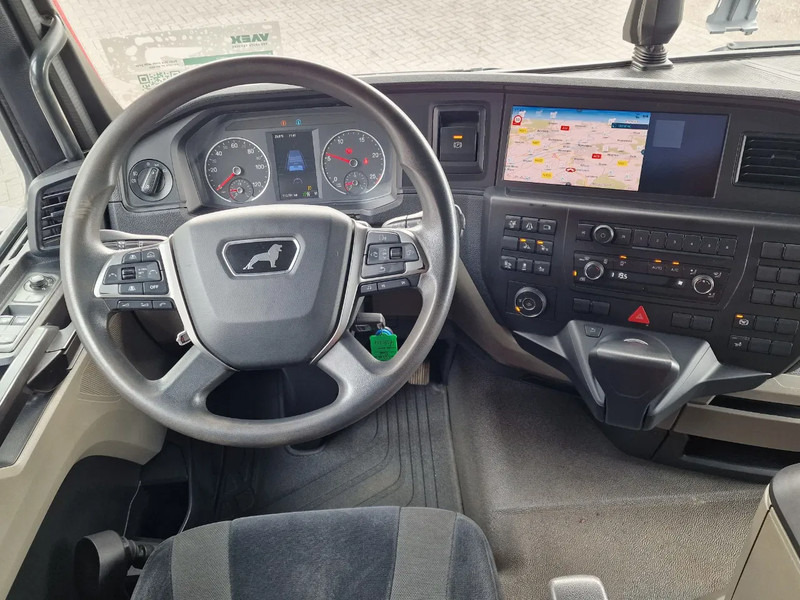 Camión grúa MAN TGS 26.360 6x4 Hydrodrive / Crane HMF1920K-RCS / 3 way tipper HMF / Low KM 110.700!: foto 19 Camión grúa MAN TGS 26.360 6x4 Hydrodrive / Crane HMF1920K-RCS / 3 way tipper HMF / Low KM 110.700!: foto 19