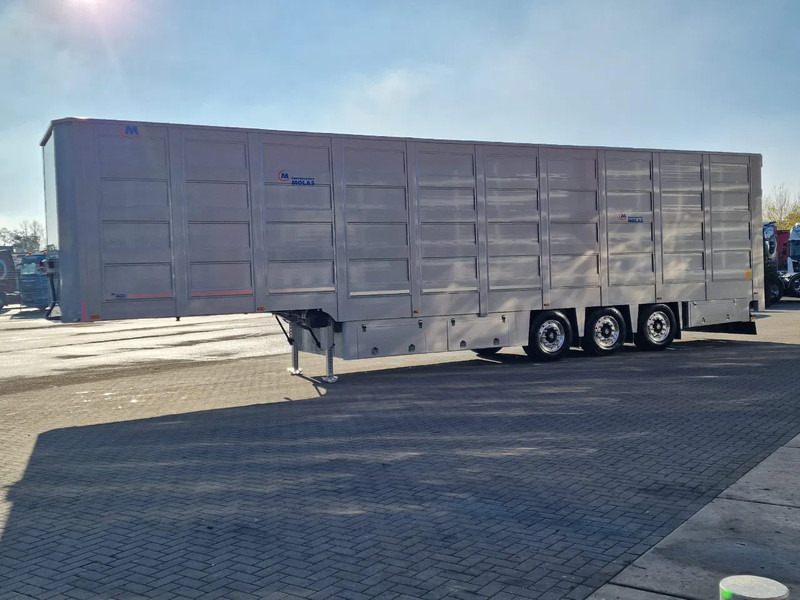 Onbekend Molas 5 deck Livestock trailer - Water & Ventilation - Loadlift - NEW! - - Semirremolque transporte de ganado: foto 4 Onbekend Molas 5 deck Livestock trailer - Water & Ventilation - Loadlift - NEW! - - Semirremolque transporte de ganado: foto 4