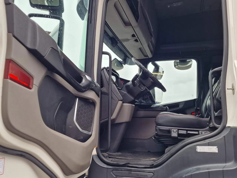 Camión portacontenedore/ Intercambiable Scania G500 NGS Highline 6x2 - BDF - 4.75 WB - Retarder - Full air - Leather - Led: foto 9 Camión portacontenedore/ Intercambiable Scania G500 NGS Highline 6x2 - BDF - 4.75 WB - Retarder - Full air - Leather - Led: foto 9