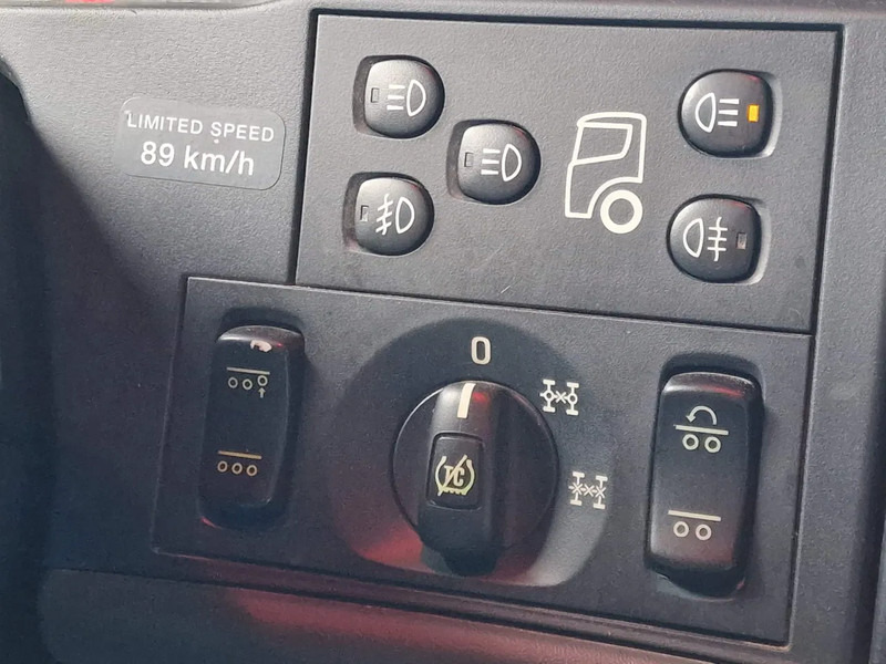 Leasing de Scania R620 Topline 8x4 - Retarder - Full air - Custom interior - Show truck - HUB reduction Scania R620 Topline 8x4 - Retarder - Full air - Custom interior - Show truck - HUB reduction: foto 19