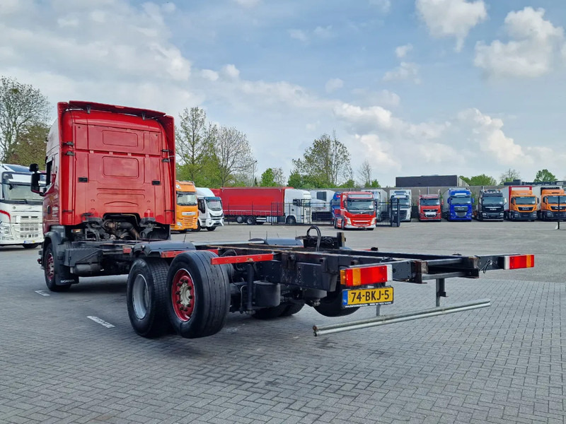 Scania R730 Topline 6x2*4 - Retarder - King of the Road - Night clima - Steering axle - Leather - Camión chasis: foto 5 Scania R730 Topline 6x2*4 - Retarder - King of the Road - Night clima - Steering axle - Leather - Camión chasis: foto 5
