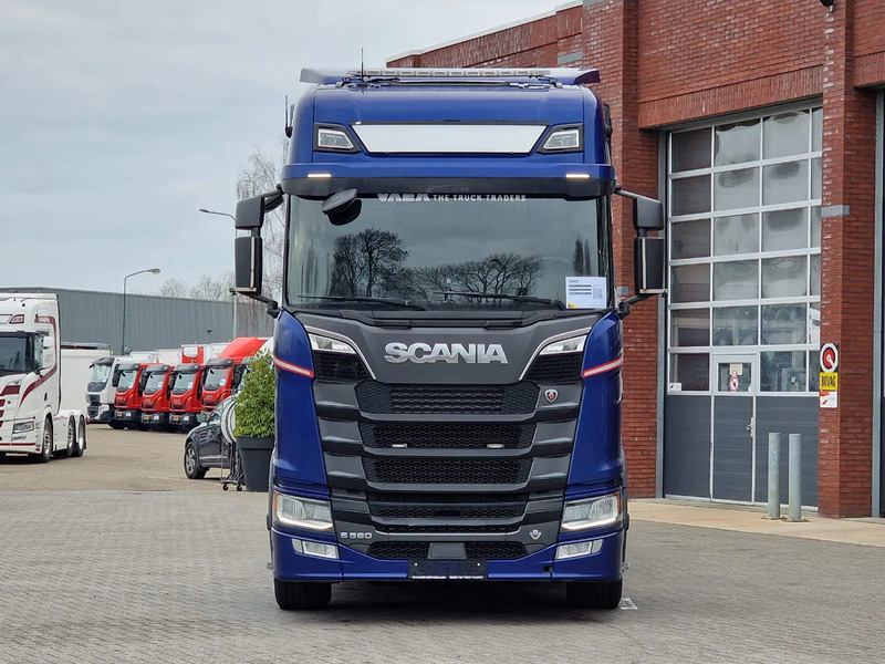 Scania S580 V8 NGS Highline 6x2*4 - Side loader Container - Full air - Steering axle - Retarder - Camión portacontenedor de cadenas: foto 3 Scania S580 V8 NGS Highline 6x2*4 - Side loader Container - Full air - Steering axle - Retarder - Camión portacontenedor de cadenas: foto 3