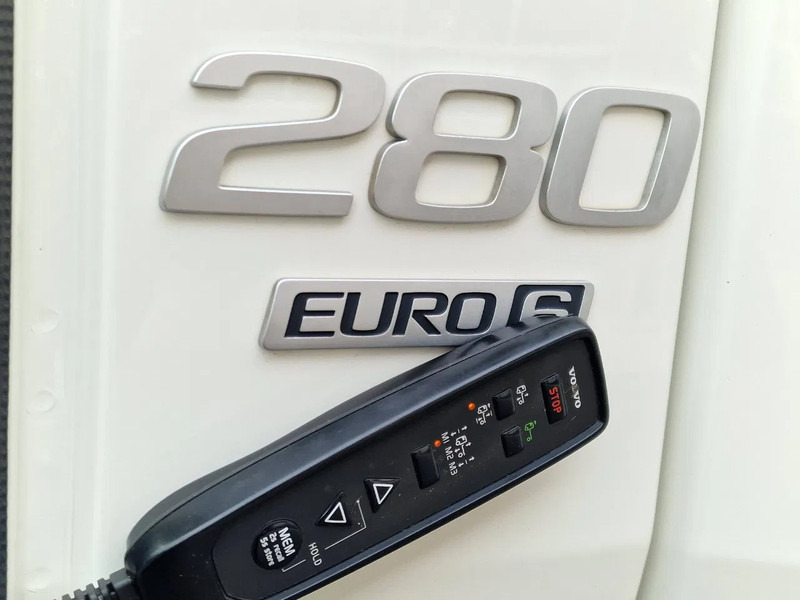 Camión caja cerrada Volvo FE 280 4x2 - Closed box with Adjustable height - Loadlift - Full air - Euro 6 - 550 WB: foto 17 Camión caja cerrada Volvo FE 280 4x2 - Closed box with Adjustable height - Loadlift - Full air - Euro 6 - 550 WB: foto 17