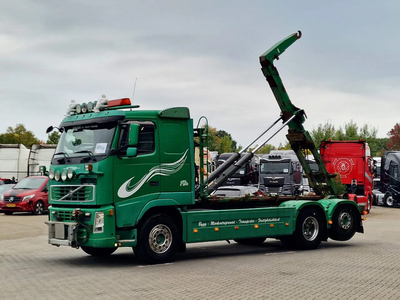 Volvo FH 13.440 6x2*4 - HIAB Hooklift 17T - Euro 5 - I shift - Steering axle - Camión multibasculante: foto 3 Volvo FH 13.440 6x2*4 - HIAB Hooklift 17T - Euro 5 - I shift - Steering axle - Camión multibasculante: foto 3