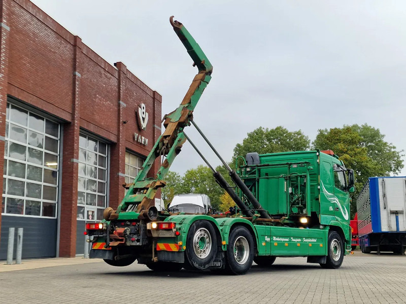 Camión multibasculante Volvo FH 13.440 6x2*4 - HIAB Hooklift 17T - Euro 5 - I shift - Steering axle: foto 7