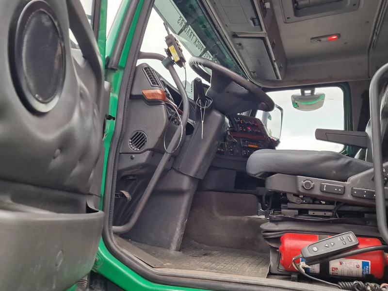 Camión multibasculante Volvo FH 13.440 6x2*4 - HIAB Hooklift 17T - Euro 5 - I shift - Steering axle: foto 9