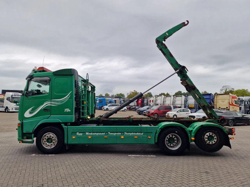 Volvo FH 13.440 6x2*4 - HIAB Hooklift 17T - Euro 5 - I shift - Steering axle - Camión multibasculante: foto 4 Volvo FH 13.440 6x2*4 - HIAB Hooklift 17T - Euro 5 - I shift - Steering axle - Camión multibasculante: foto 4