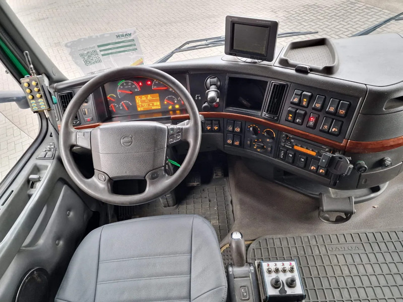 Camión multibasculante Volvo FH 13.440 6x2*4 - HIAB Hooklift 17T - Euro 5 - I shift - Steering axle: foto 11