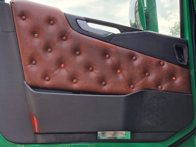 Leasing de Volvo FH 16.750 Lowroof 6x2*4 - Chassis - 4.30 WB - Steering axle - Retarder - Custom interior Volvo FH 16.750 Lowroof 6x2*4 - Chassis - 4.30 WB - Steering axle - Retarder - Custom interior: foto 11