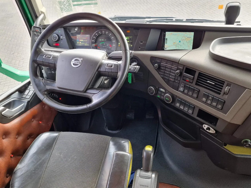 Leasing de Volvo FH 16.750 Lowroof 6x2*4 - Chassis - 4.30 WB - Steering axle - Retarder - Custom interior Volvo FH 16.750 Lowroof 6x2*4 - Chassis - 4.30 WB - Steering axle - Retarder - Custom interior: foto 19