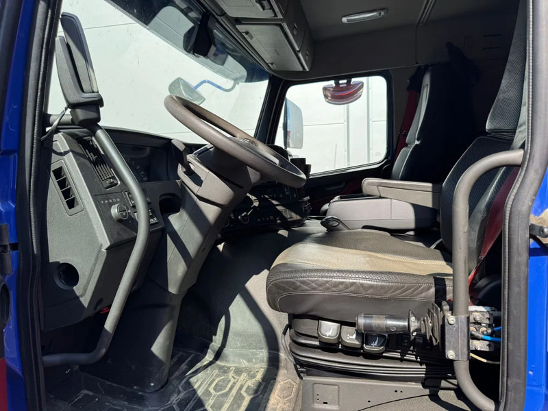 Volvo FMX 410 6x2*4 - JOAB Hooklift 20T - Euro 6 - Full air - Camión multibasculante: foto 5 Volvo FMX 410 6x2*4 - JOAB Hooklift 20T - Euro 6 - Full air - Camión multibasculante: foto 5