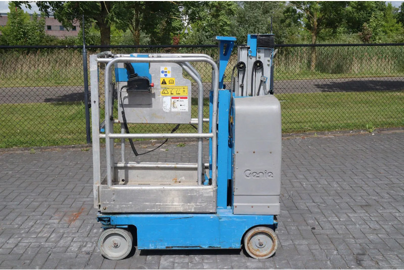 Genie GR-12 | 5.45 METER | 227 KG | MULTIPLE UNITS - Plataforma telescopica: foto 1 Genie GR-12 | 5.45 METER | 227 KG | MULTIPLE UNITS - Plataforma telescopica: foto 1
