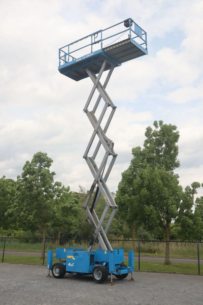 Plataforma de tijeras Genie GS-3369 RT | 12 METER | 454 kg: foto 9