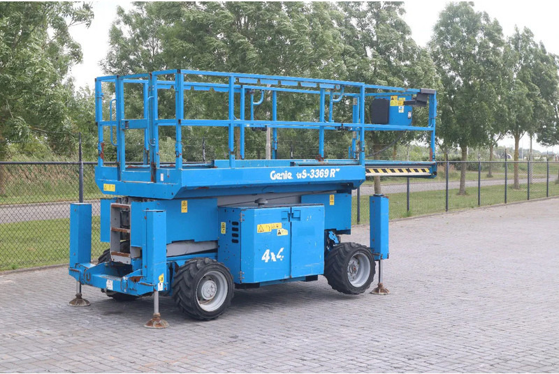 Plataforma de tijeras Genie GS-3369 RT | 12 METER | 454 kg: foto 5