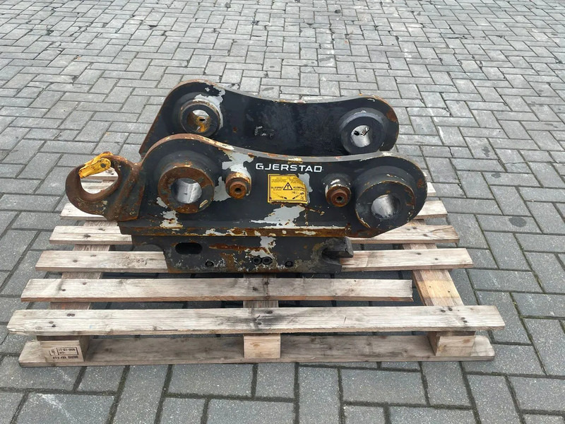 Gjerstad G60 | KM60 | S60 | HYDRAULIC QUICK COUPLER | M318F - Acoplamiento rápido para Maquinaria de construcción: foto 5 Gjerstad G60 | KM60 | S60 | HYDRAULIC QUICK COUPLER | M318F - Acoplamiento rápido para Maquinaria de construcción: foto 5