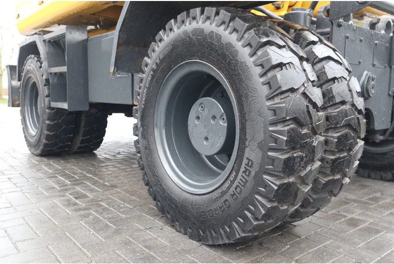 Excavadora de ruedas Komatsu PW 160-10 | ROTOTILT | NEW TIRES: foto 12