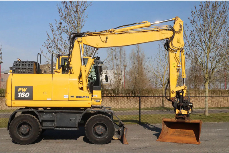 Komatsu PW160-11 | ENGCON TILTROTATOR | BUCKET | TRAILER HYDR. - Excavadora de ruedas: foto 4 Komatsu PW160-11 | ENGCON TILTROTATOR | BUCKET | TRAILER HYDR. - Excavadora de ruedas: foto 4