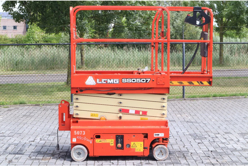 LGMG AS0507 | 6.3 METER | 230 KG | GS-1330 | ES1330 - Plataforma de tijeras: foto 4 LGMG AS0507 | 6.3 METER | 230 KG | GS-1330 | ES1330 - Plataforma de tijeras: foto 4