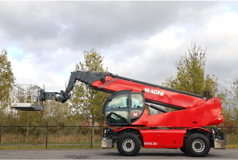 MAGNI RTH 5.35 S-M/C | WORKING PLATFORM | REMOTE | GOOD CONDITION - Manipulador telescópico: foto 1 MAGNI RTH 5.35 S-M/C | WORKING PLATFORM | REMOTE | GOOD CONDITION - Manipulador telescópico: foto 1