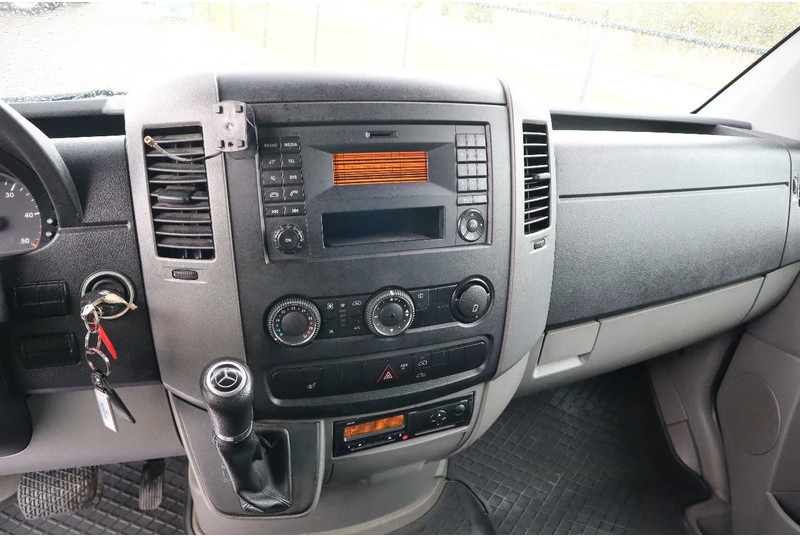 Leasing de Mercedes-Benz Sprinter 516 | 4X2 | MOBILE WORKSHOP | WERKSTATT | SERVICE VAN Mercedes-Benz Sprinter 516 | 4X2 | MOBILE WORKSHOP | WERKSTATT | SERVICE VAN: foto 17